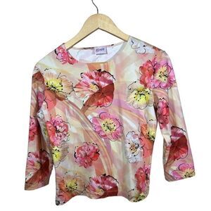 LEGGIADRO Women’s 3/4 Sleeve Floral Knit Tee Shirt Pink Size 3/8-10